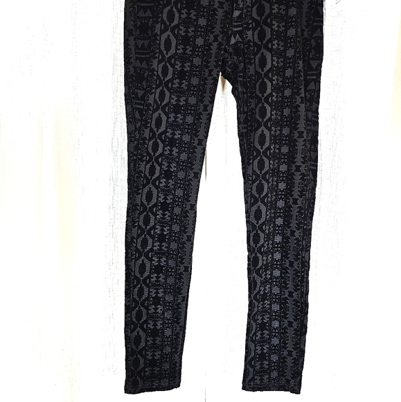 Celebrity Pink Velour Pattern Jeans - Picture 6 of 10